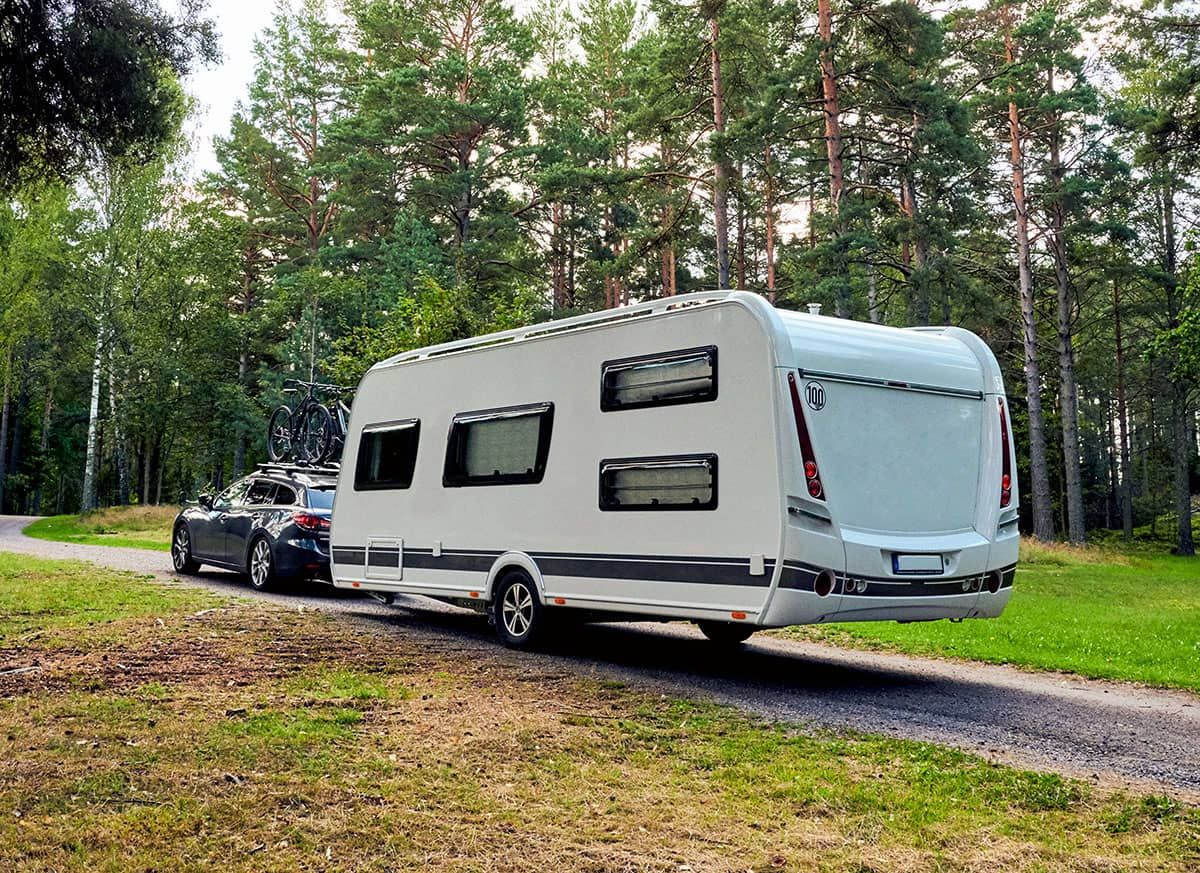 Accrocher <br> une caravane